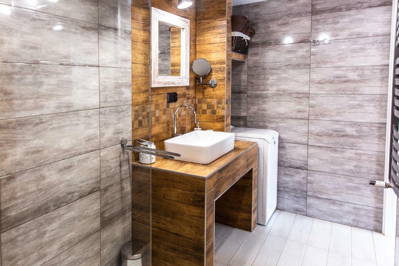 Apartament Lania Frania Устрики-Долішні Екстер'єр фото